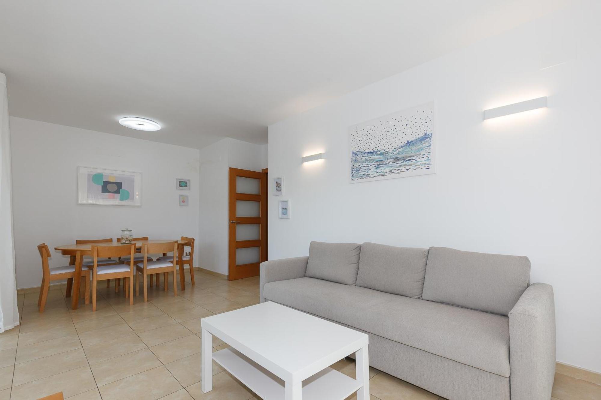 Uhc Els Pins Apartments Салоу Экстерьер фото