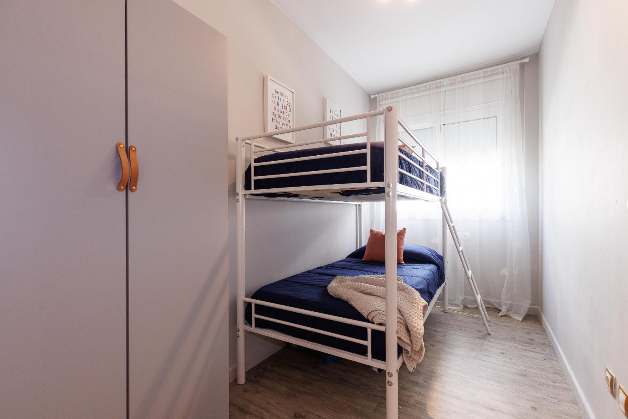 Uhc Els Pins Apartments Салоу Экстерьер фото