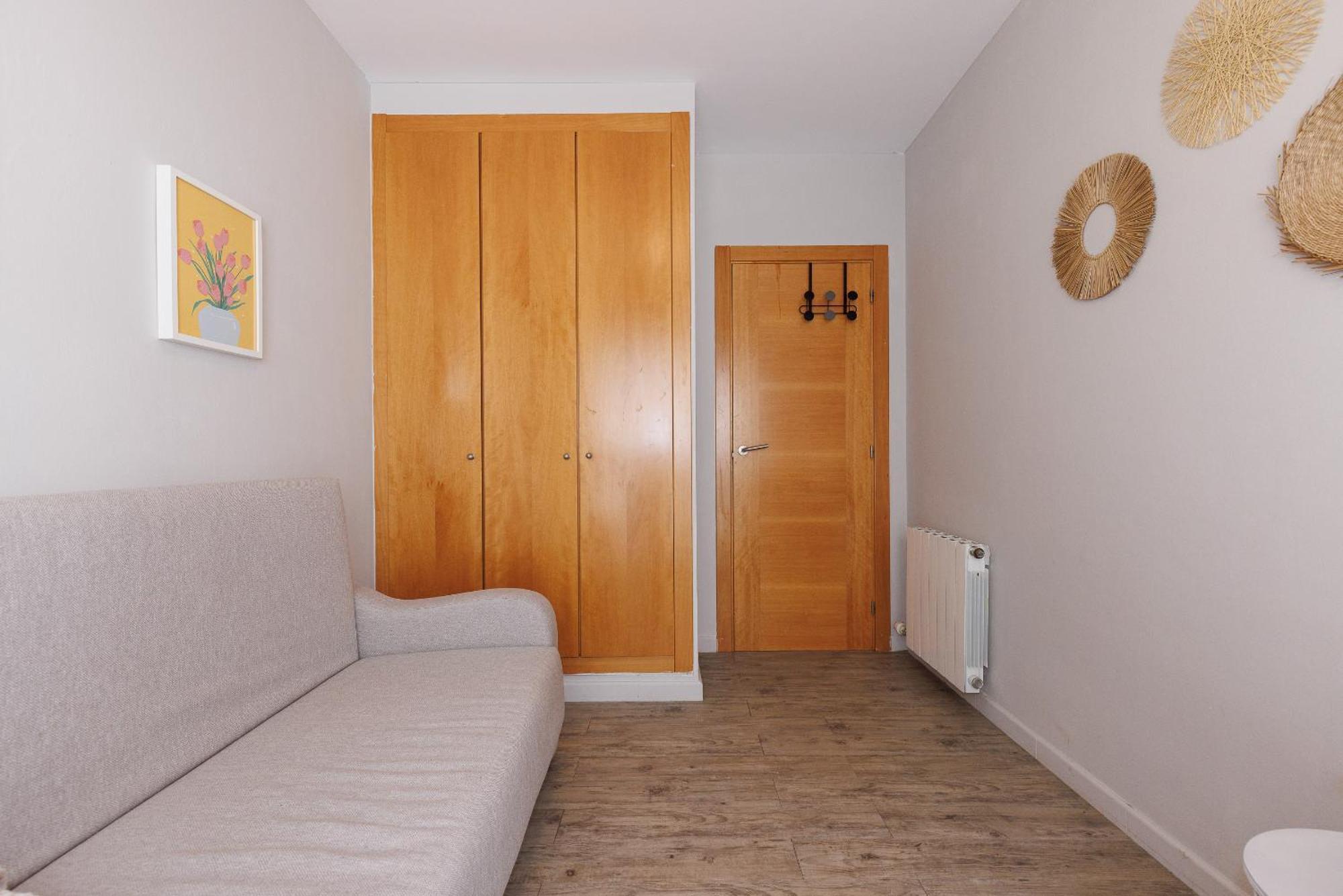 Uhc Els Pins Apartments Салоу Экстерьер фото