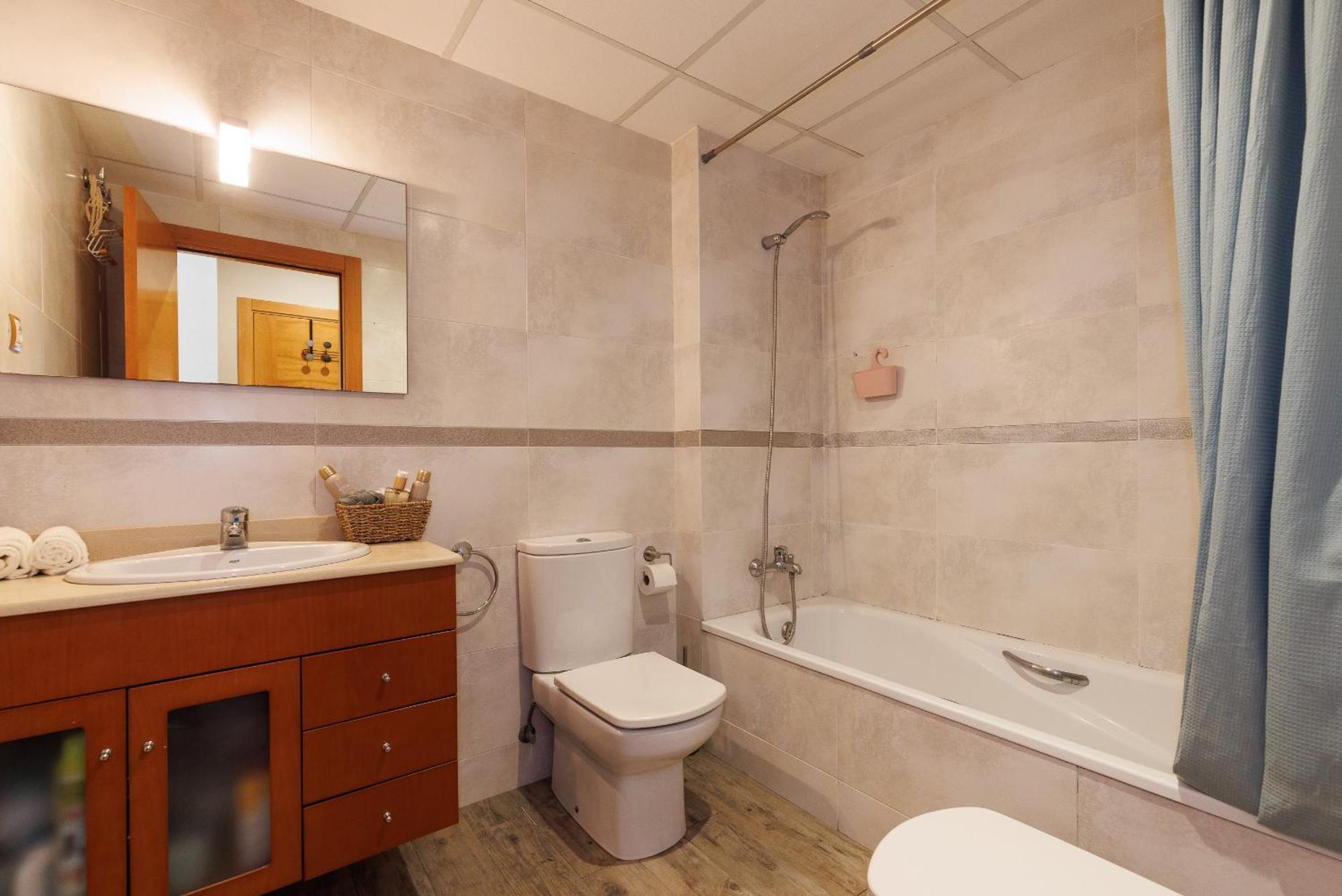 Uhc Els Pins Apartments Салоу Экстерьер фото